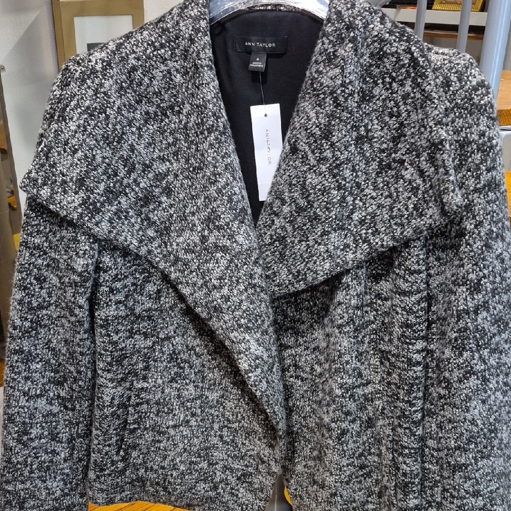 Ann Taylor Women's Textured Black and Gray Teddy Jacket